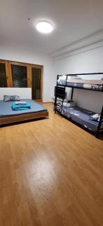 Female Dormitory - 4 Beds - 5