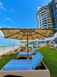 NAURAS TOWERS OCEANFRONT LUXURY Apartment - 8