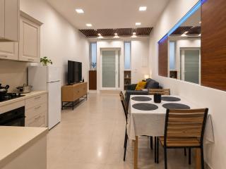 Sliema 2BR Seafront Maisonette Qui Si Sana - 5