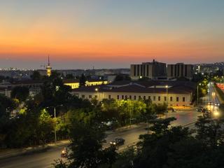 SKG City View Central & Panoramic Penthouse - 5