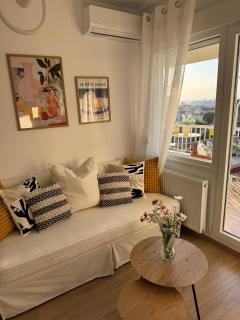 SKG City View Central & Panoramic Penthouse - 2