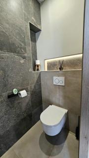 Elegant 1-bedroom apartment with terrace - 1
