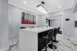 < 3 Mi to Hard Rock Stadium! Family-Friendly Home - 2