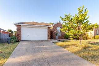 Ivory House McKinney Spacious 3BR Home with King Suite Office and Gym - 7