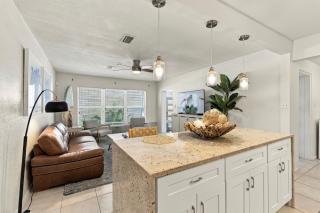 Walk to Cocoa Beach + Kids Clubhouse+Private Yard - 4