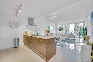 Modern 1 Bed ICON Brickell with Amazing Views - Miami - 9