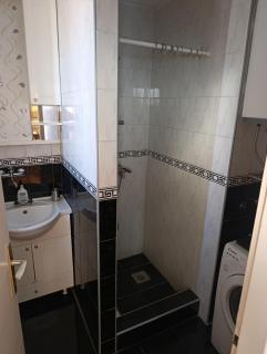 Center Parliament Suite - 6