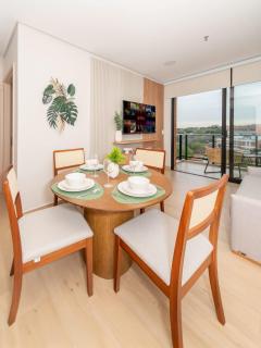 Modern 1 Bedroom Apartment with Pool and Gym - 9