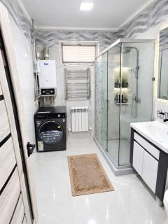 Shix GuestHouse - 4