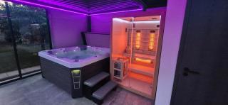 Marco Art Vendégház Jakuzzi, Finn-Infra Sauna - Őszi akció! Már 2 éjszakától ingyenes wellness használat -  - 9
