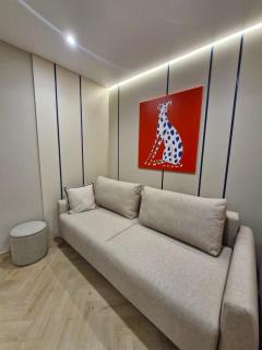 M&D Blue Art Gallery Suite Center - 1