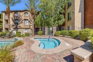 Location! 5 mins from Bellagio with unreal views! - 9