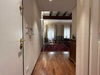 Elegant Home in the Heart of Bologna, Via de Musei - 9