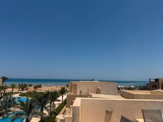 Exquisite 3BR Mangroovy, Gouna , Pool & Sea view - 5