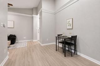 Elegant 1BR Getaway. Pool, Gym and Balcony - 2