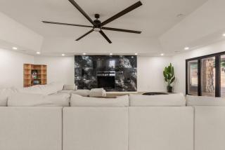 Luxury South Tulsa Retreat with Hot Tub and King Size Beds - 4