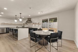 Luxury South Tulsa Retreat with Hot Tub and King Size Beds - 3