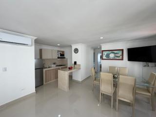 Apartamento en Bocagrande con vista lateral al mar ICDI - 4