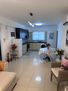 2-Bed Fully Furnished Apartment Central Paphos - 8