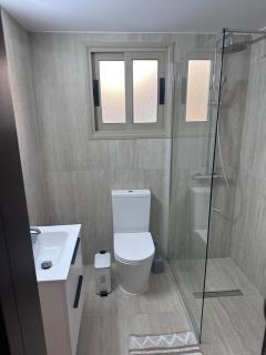 2-Bed Fully Furnished Apartment Central Paphos - 3