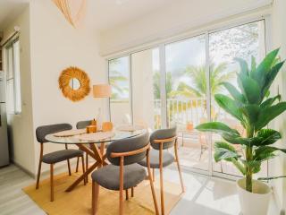 Vista Serena – Stunning Oceanfront Apartment - 6