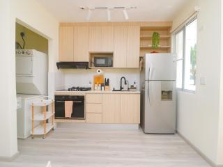Vista Serena – Stunning Oceanfront Apartment - 4