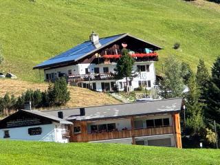 ruhige, gemütliche 2-Zi-Whg mit super Aussicht auf Berge und See - 0