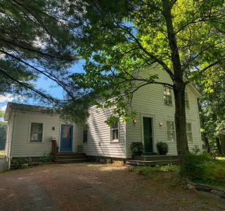 NEW! Berkshire Flat Overlooking Rising Pond! - 3