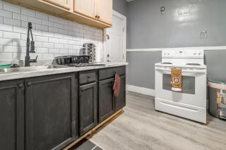 Quaint Apt 6 Mi to Stadiums & Dtwn Detroit! - 9