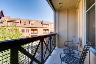 Premier 2 Bedroom Mountain View Condo Located In Historic Downtown Breckenridge Walking Distance To Peak 9 - 1