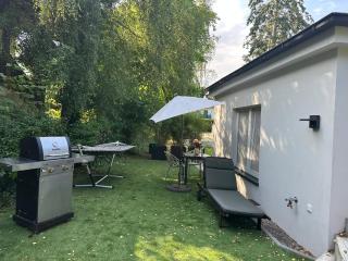 Stylisches See-Studio mit Badezugang & Garten - 4