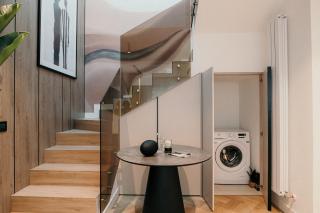 Premiere House Est One - 2