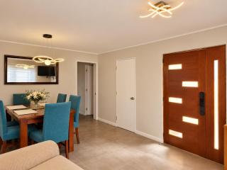 Casa Nueva con Amplio Estacionamiento Privado 3D 2B - 4