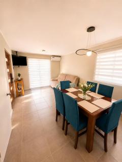Casa Nueva con Amplio Estacionamiento Privado 3D 2B - 6