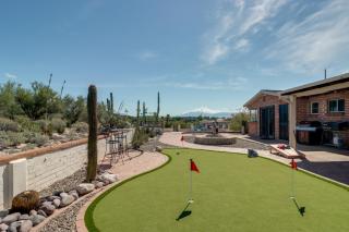 Pool, Putting Green & Mtn Views: Tucson Home - 9