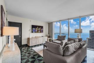Sky-High Water Views Icon Brickell - 3