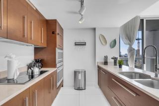 Icon Brickell 2BR Poolside Paradise in the Sky - 6