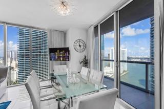 Luxurious Condo at ICON with Views - 3