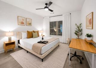 Contemporary Stay. Pool, Gym and Balcony - 8