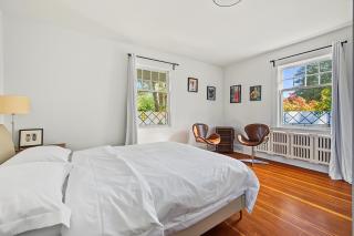 Shaughnessy Peaceful 2BR Family Stay in a Classic Vancouver Home - 7