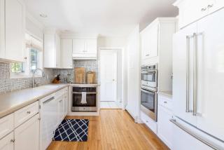 Rove Travel - Saltmeadow - Home with Pool & BBQ - 5