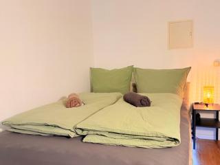 Cozy Nest in Stadt, Uni & Klinikum Nähe by CASTORA HOMES - 3
