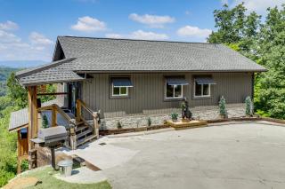 Gorgeous Gatlinburg Cabin: Large Deck & Hot Tub! - 6