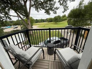 Spacious 4BR Retreat w Balcony Gazebo - 0
