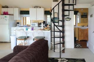 Waterfront Studio w/ Dock & Beach Access in Truro! - 4