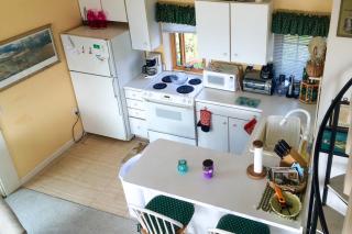 Waterfront Studio w/ Dock & Beach Access in Truro! - 3
