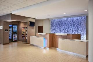 Fairfield Inn & Suites by Marriott Phoenix Tempe/Airport - 8