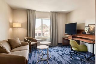 Fairfield Inn & Suites by Marriott Phoenix Tempe/Airport - 7