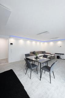 Exklusives Apartment mit großer Sonnenterrasse - 8