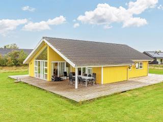10 person holiday home in Brovst-By Traum - 0